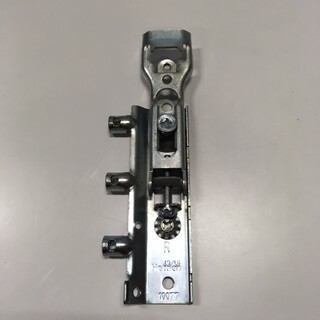 Upphängbeslag Höger