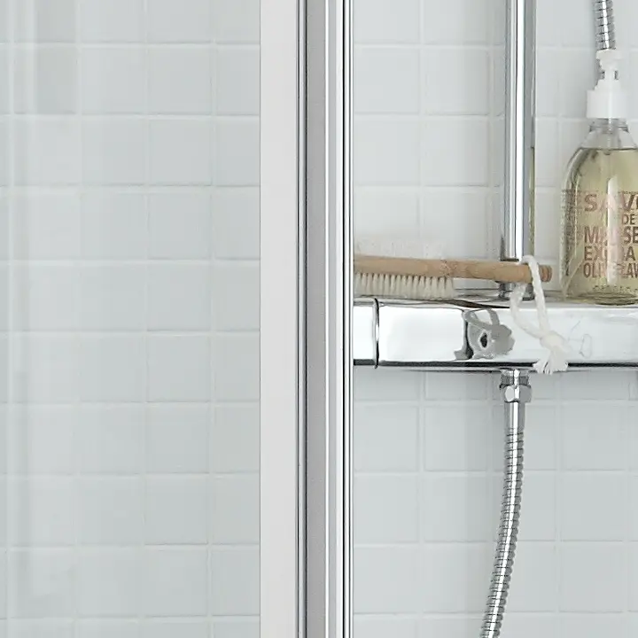 Smäckra längsgående handtag