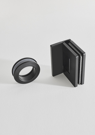 Duschhörn Infinity Lace Combi Dörr/Vägg 80X80 Svart