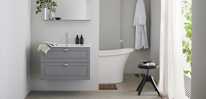 Grace grå badrumsmöbel med tvättställ i porslin
