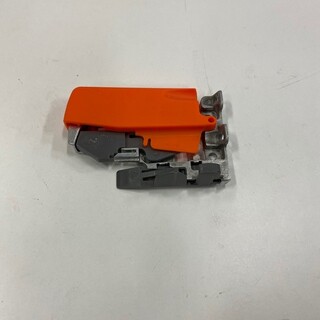 East 1200 (2012)/Original/Go Höger  Lådjusterare